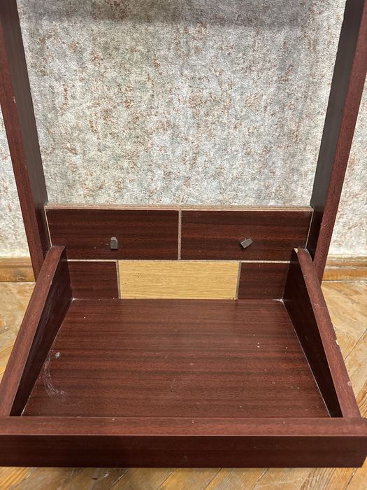 Передпокій з трьох предметів