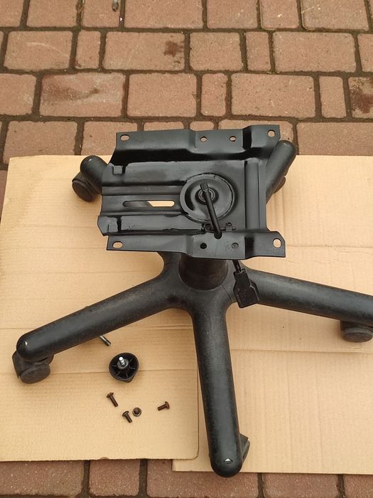 Офісне крісло,запчастини