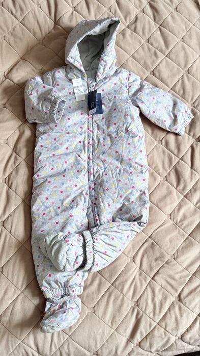 Новий комбінезон Gap