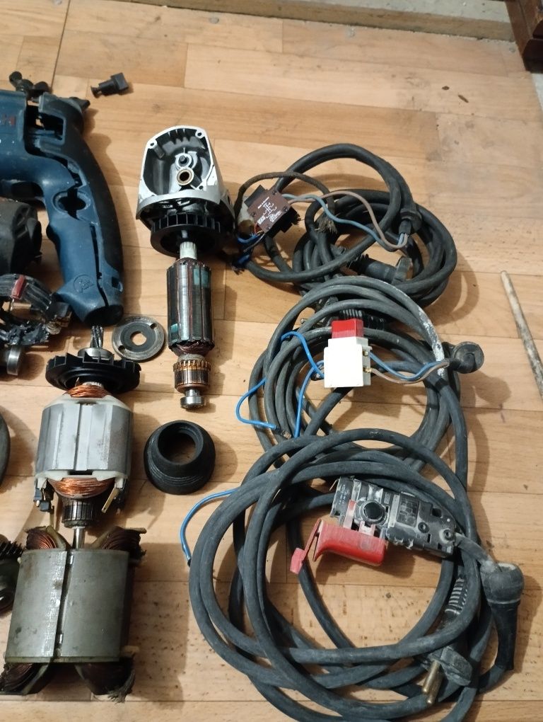 Zestaw elektronarzędzi – uszkodzone / na części – Bosch, szlifierka, i