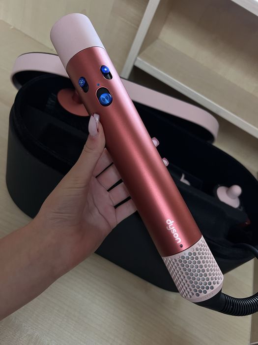 Dyson стайлер новий