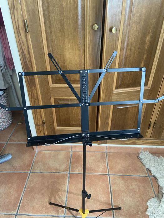 Suporte para partitura Hercules stands