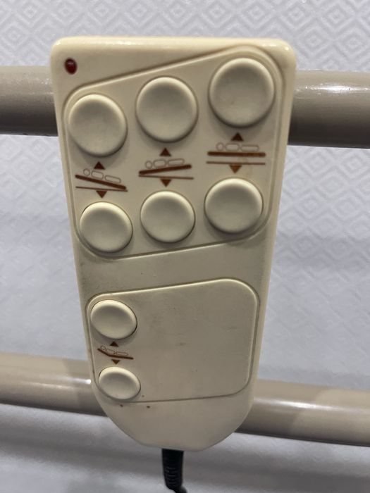 Кровать для лежачіх людей