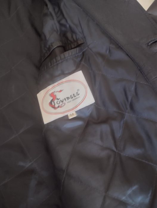 Casacos em pele como novos