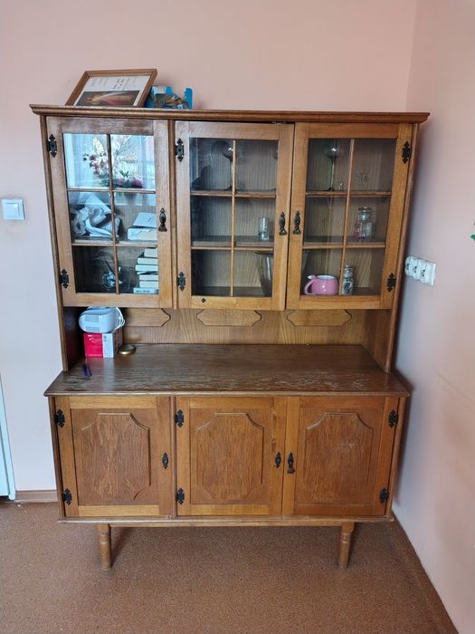 Kredens z PRL Quercus