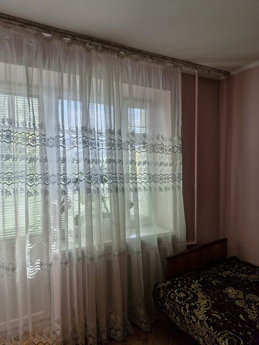Продаж 1 кім.квартири цегла ремонт меблі р-н Лікарні Шв.допомоги