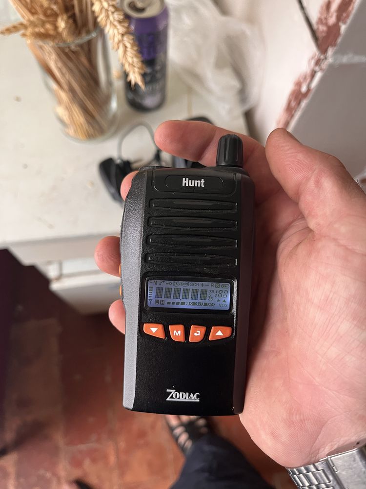 Продам рацію ZODIAC HANT155