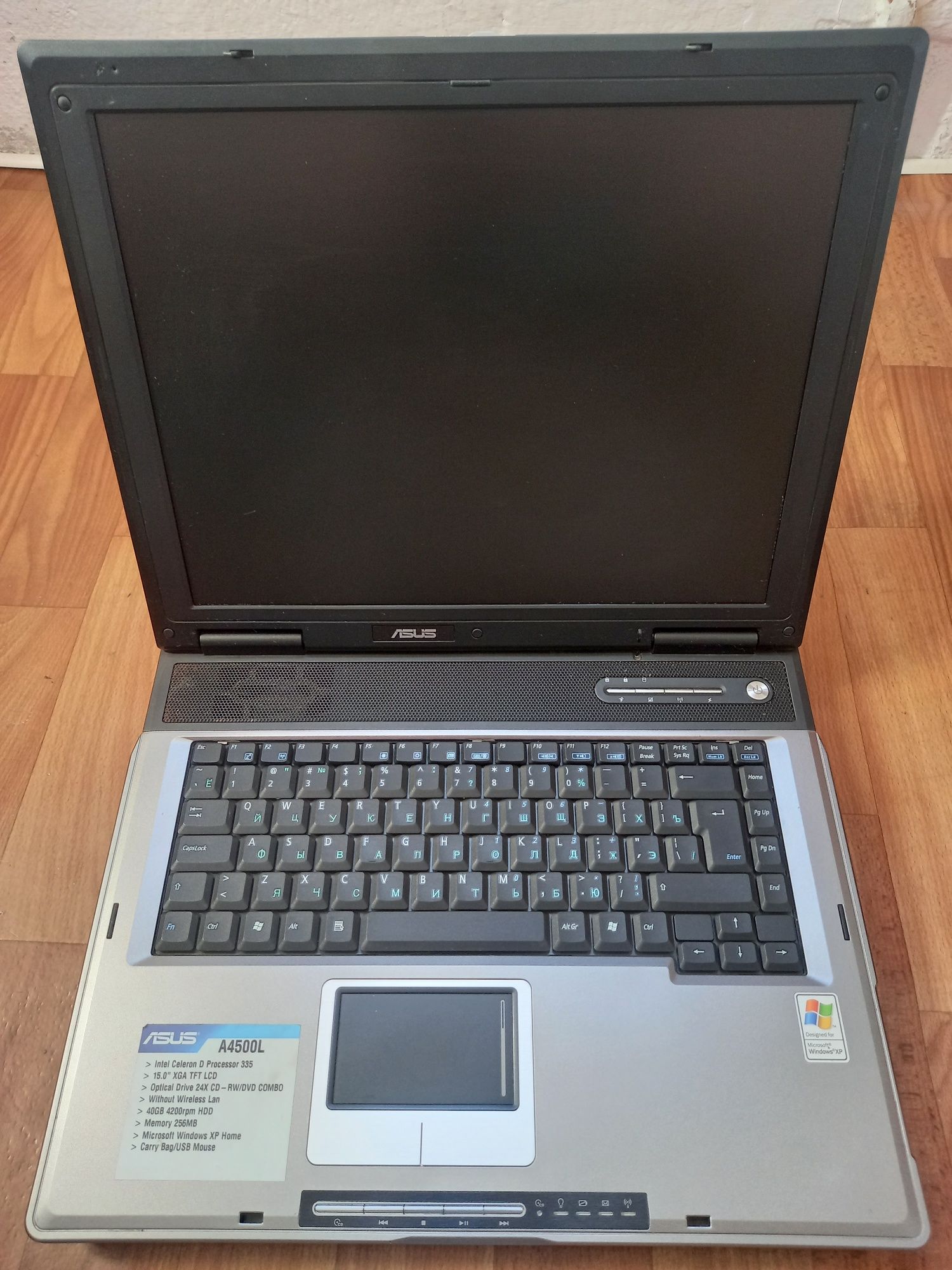 Ноутбук Asus A4500L старенький под Windows XP