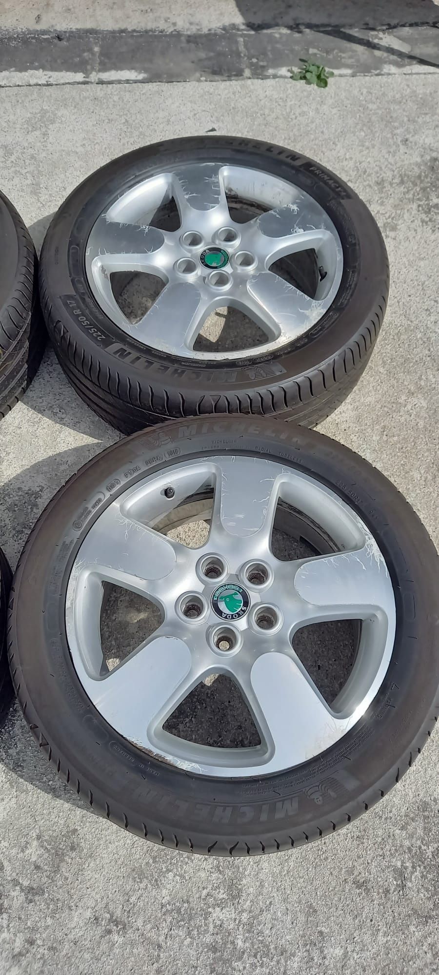 Koła Letnie 17" Skoda 5x 112 opony 225/50/17 Michelin Primacy 4