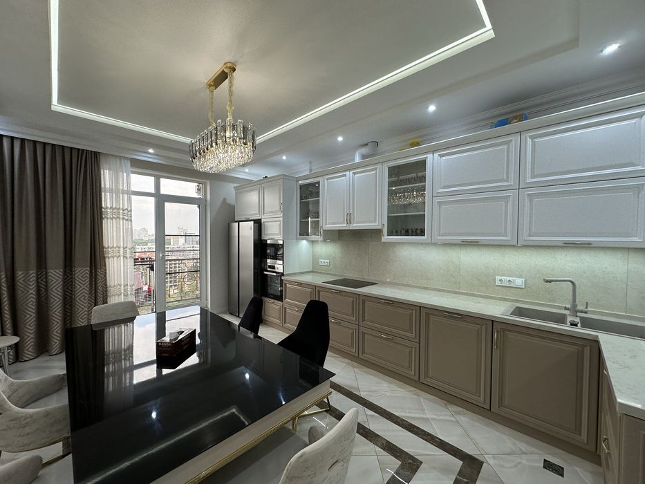 Шикарная 3к на Французском бульваре