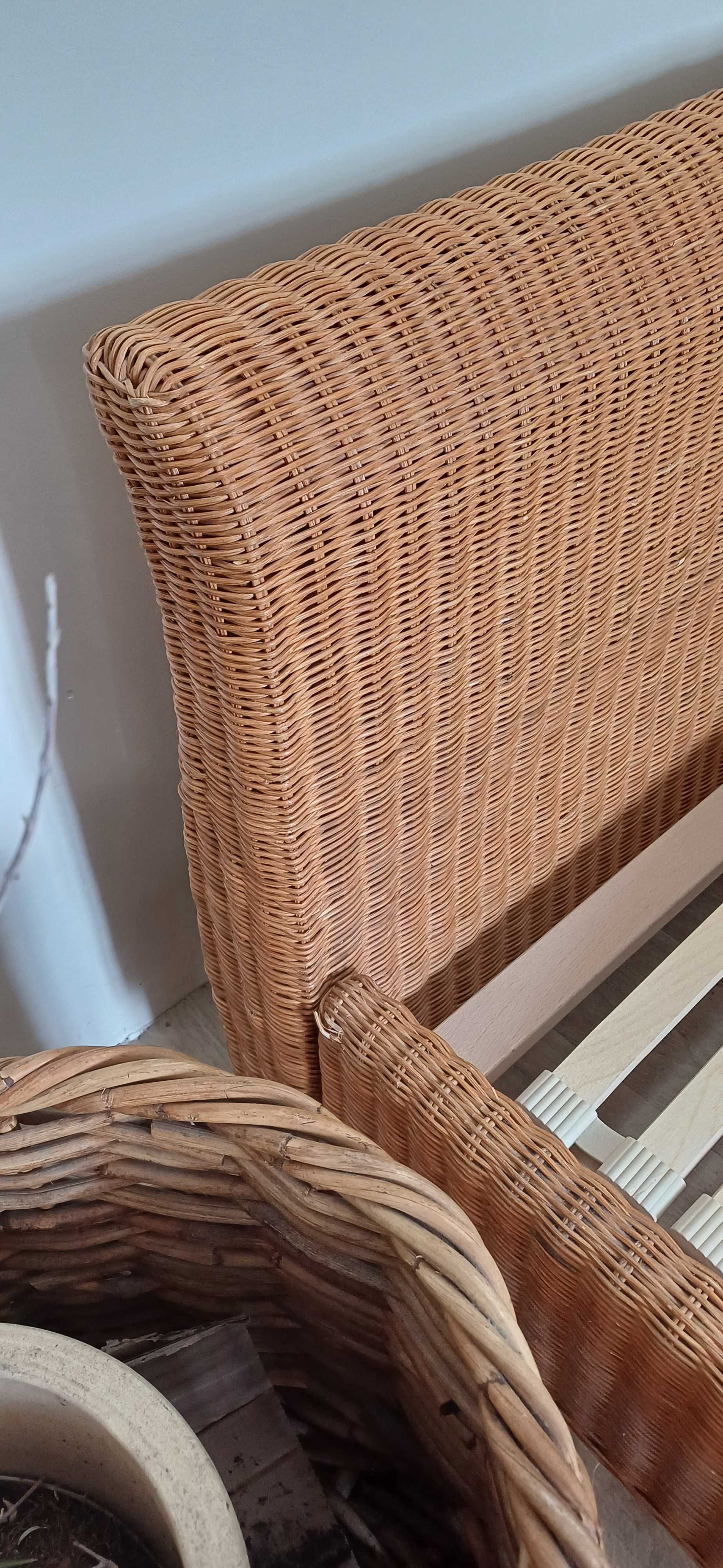 Rustykalne wiklinowe łóżko 140 boho ratanowe