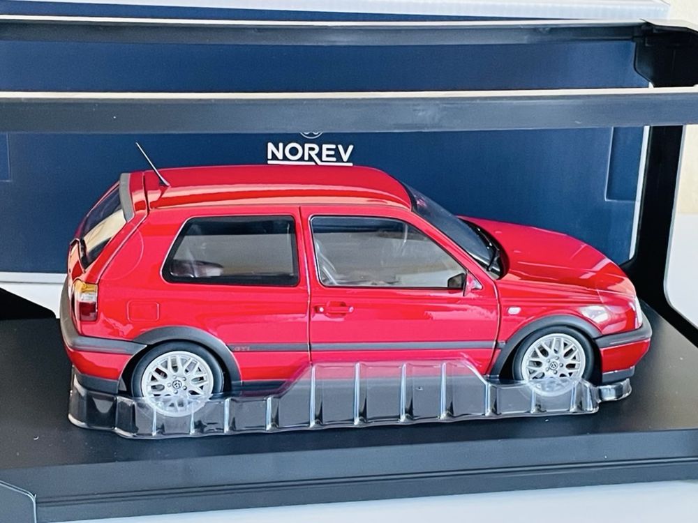 Miniatura Golf 3 GTI Edição de aniversário 20 Anos (NOVO)
