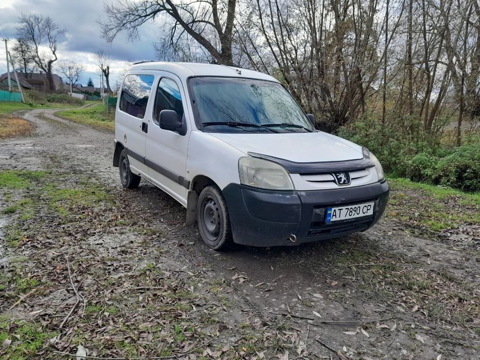 Продам машину Peugeot Partner