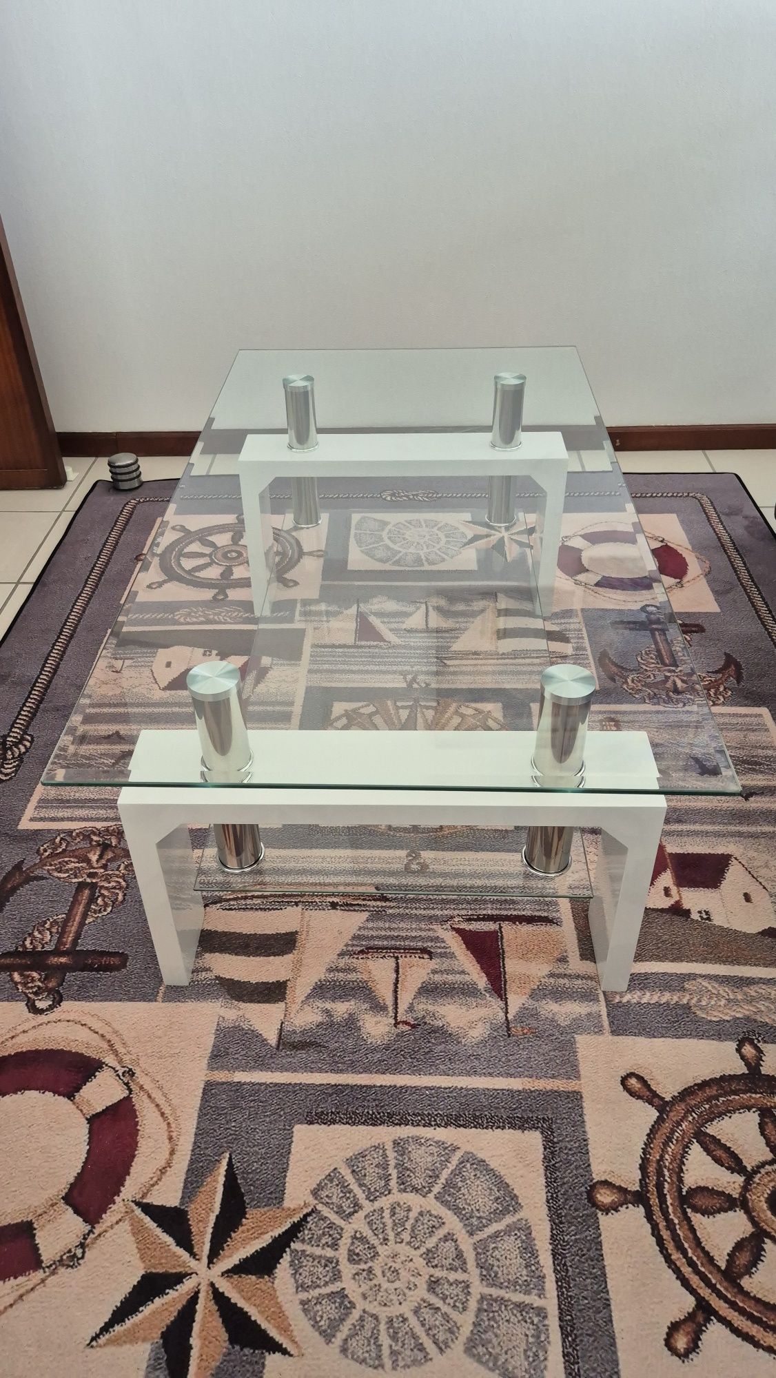 Mesa de centro em vidro
