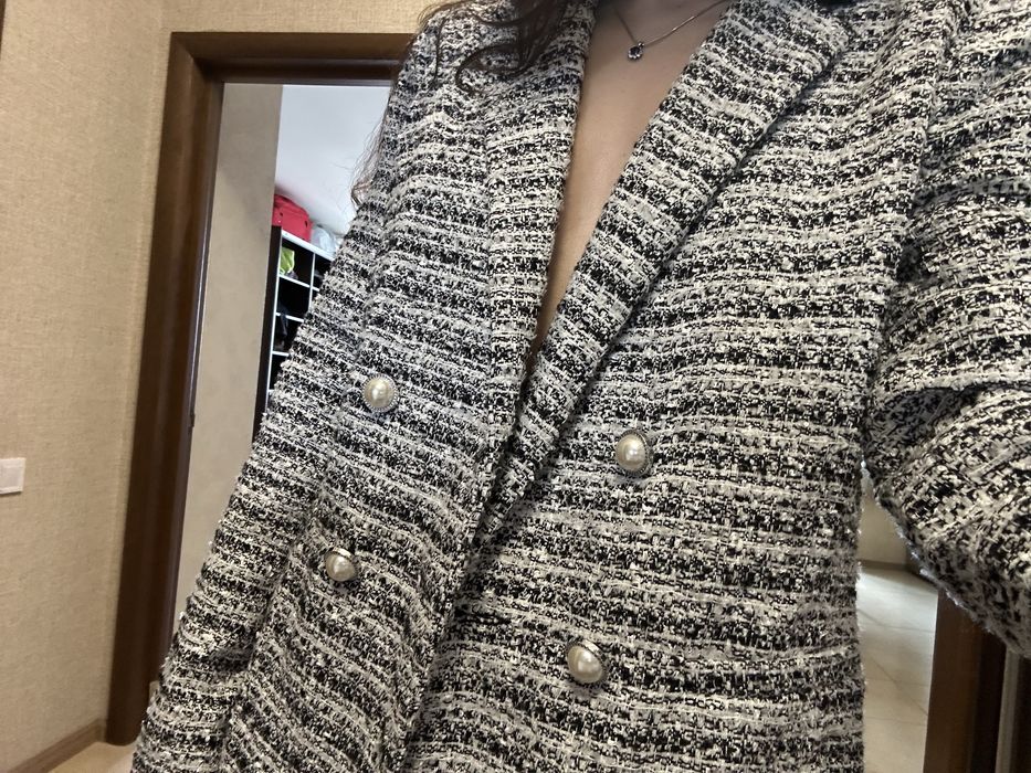 Трендовий жіночий піджак