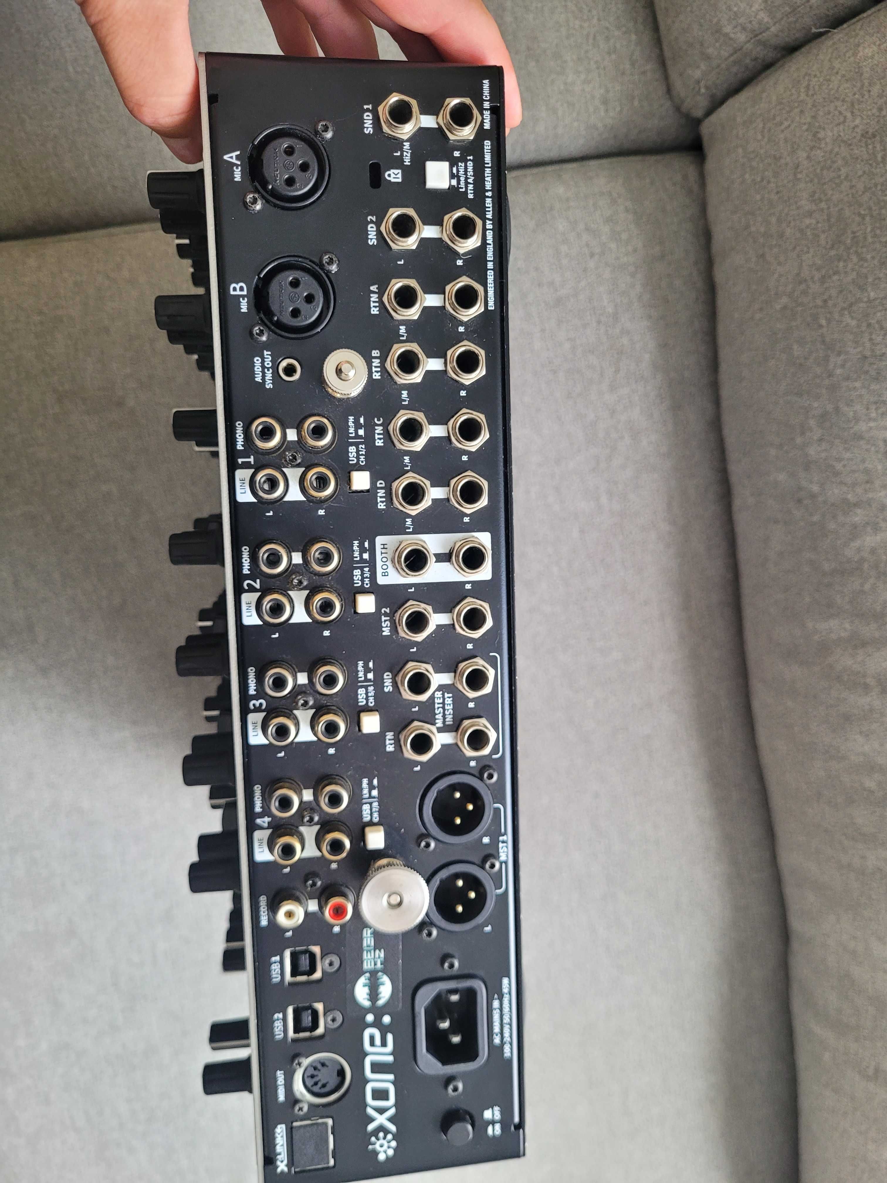 Mikser DJ Allen & Heath Xone:96 (djm, cdj)