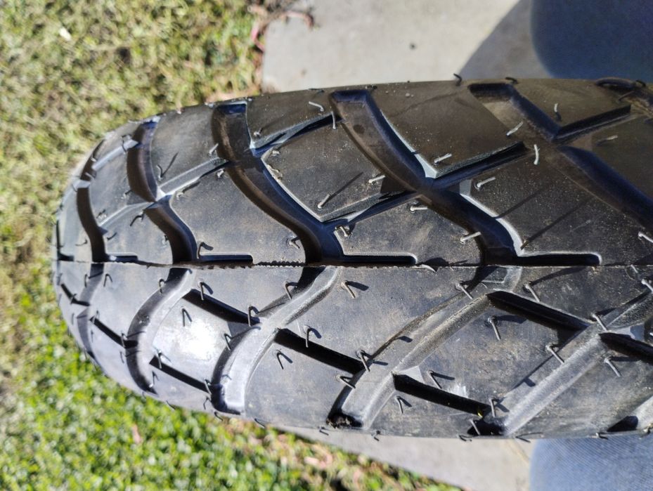 Продам покришку для скутера