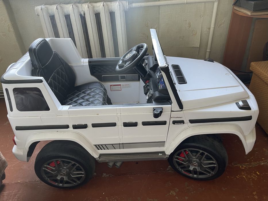 Дитячий електромобіль Mercedes G-Class (без акумулятора)