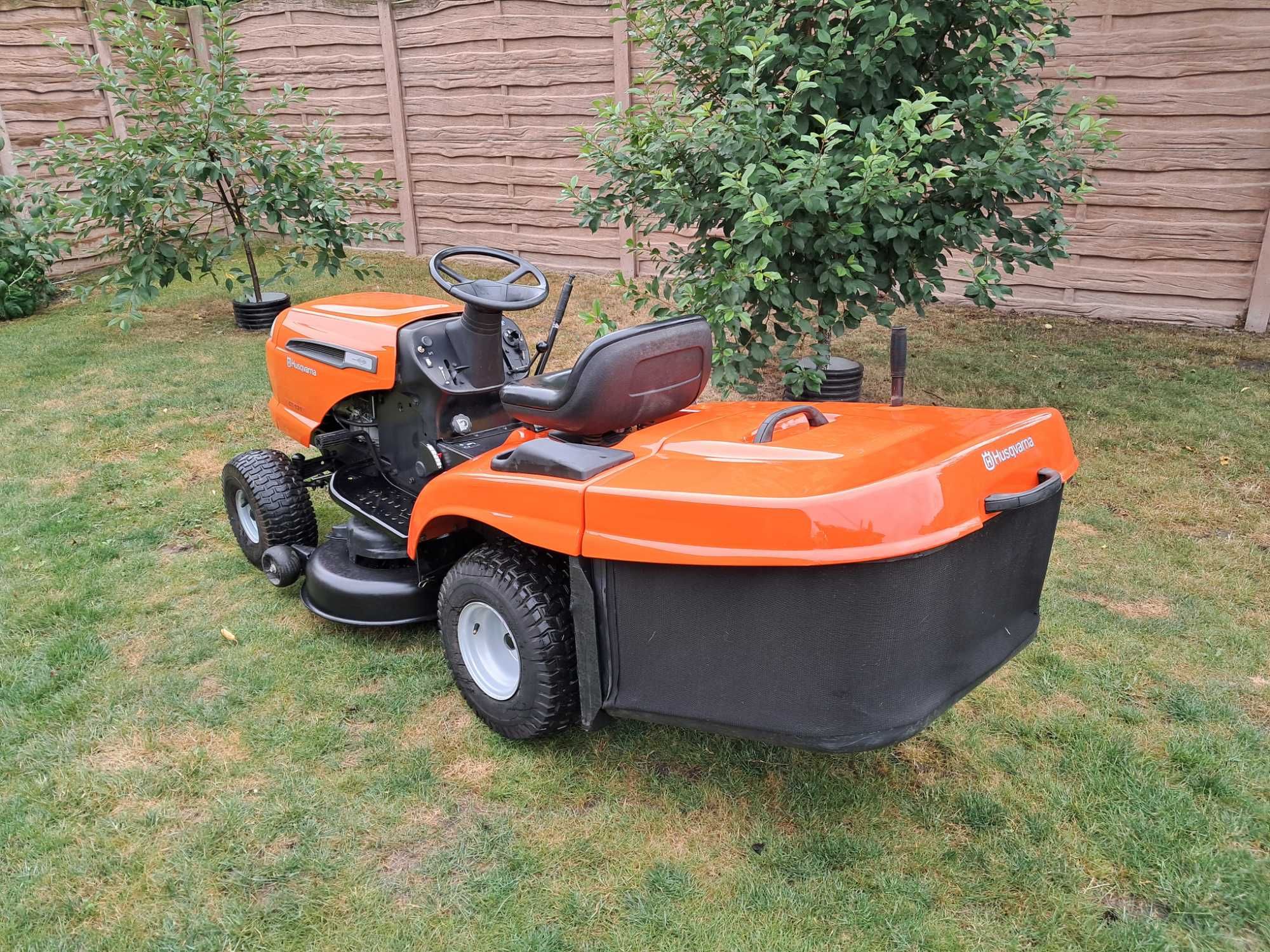 Traktorek kosiarka z koszem Husqvarna Briggs&stratton