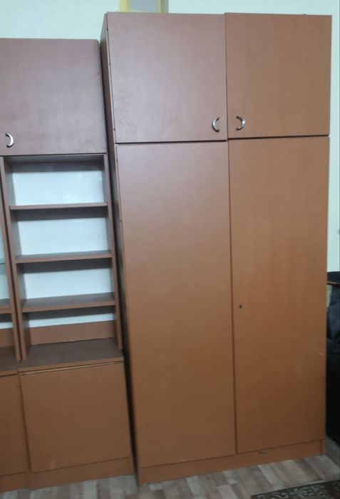 Dwa komplety meblościanek z czasów PRL
