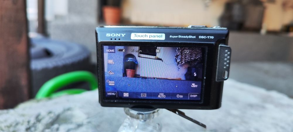 Sony Cyber-shot DSC-T70