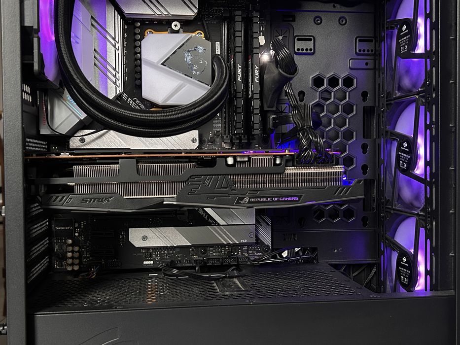 Komputer do gier - GPU Asus RX 5700 XT ROG STRIX, CPU Ryzen 5 5600X