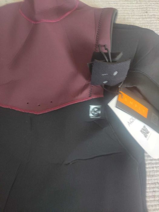 Vendo Fato de Surf Deeply Zipperless 2/2 Explorer III