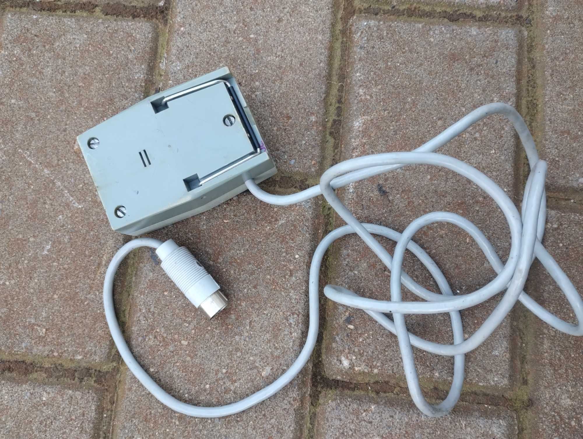 Mikrofon TESLA retro