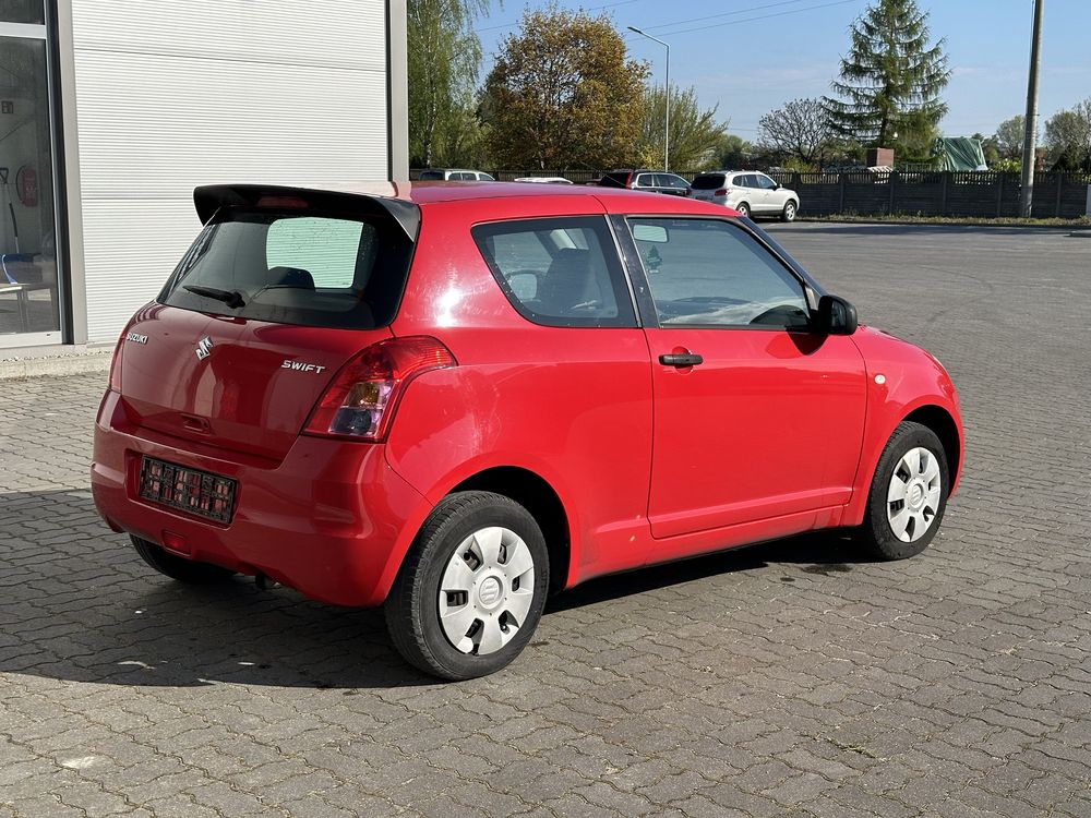 Suzuki Swift 1.3 b