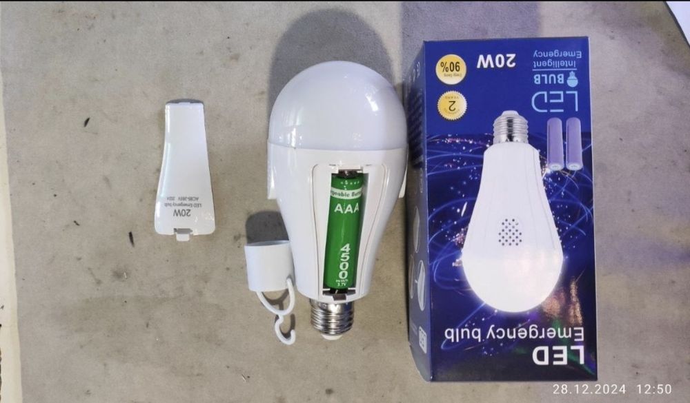 Акамуляторная  lED лампа 18650