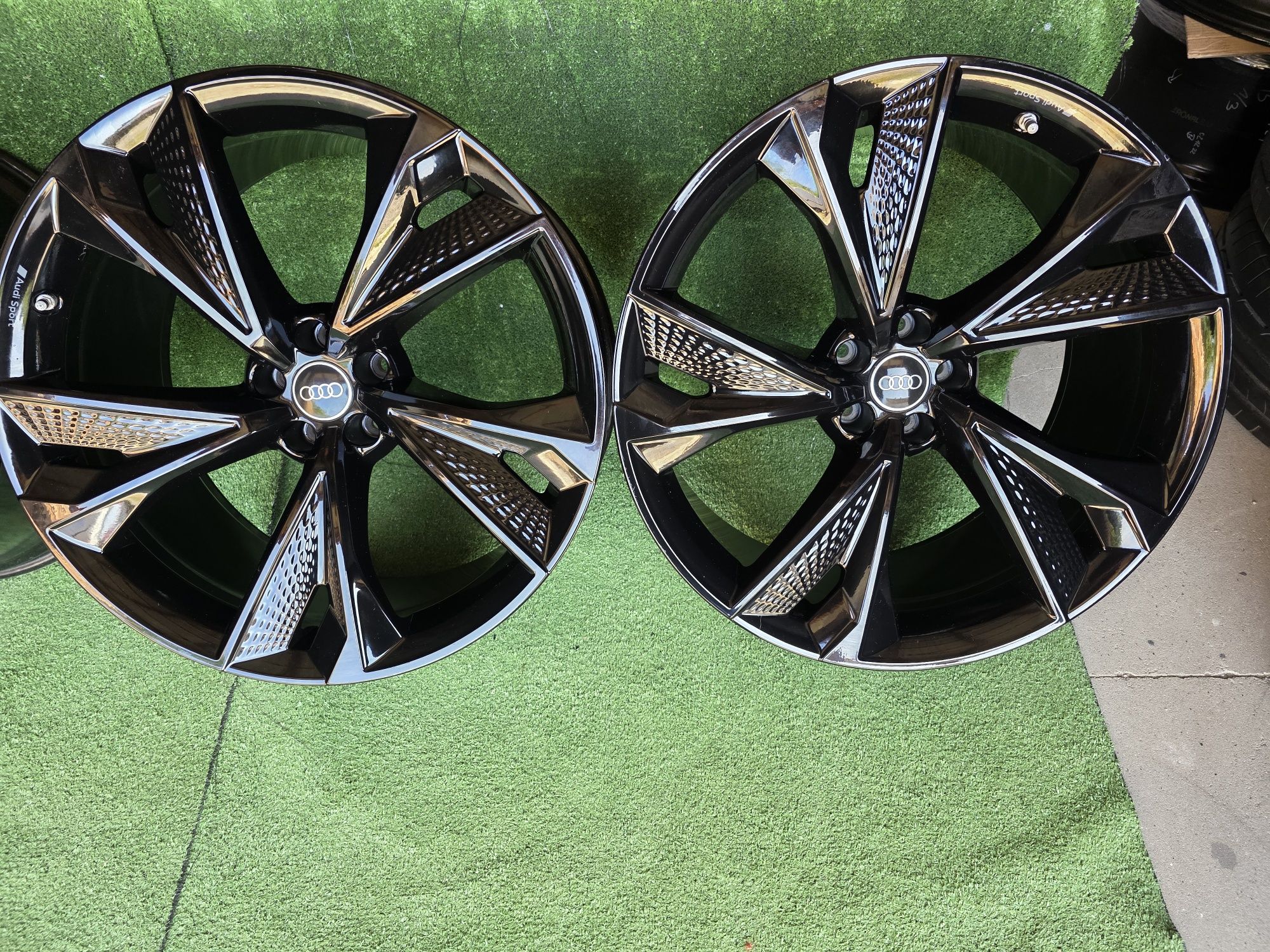 Sprzedam Alufelgi Orginalne Audi 5x112 22 RS6 Q7 SQ7 Q8 SQ8AUDI SPORT