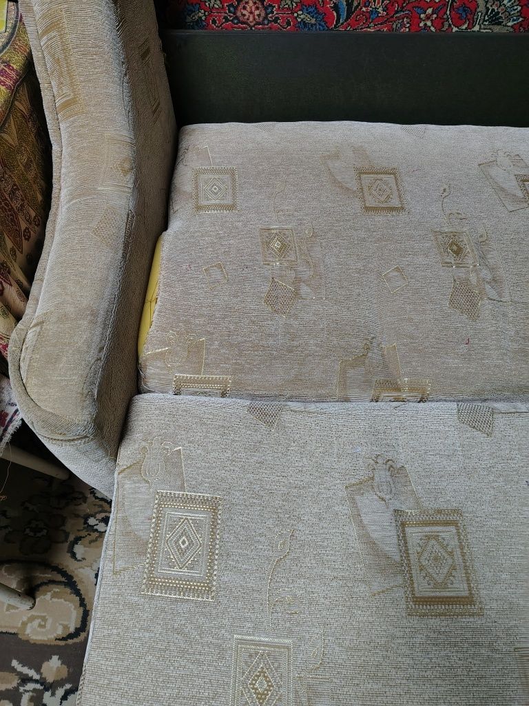 Диван раскладной б/у