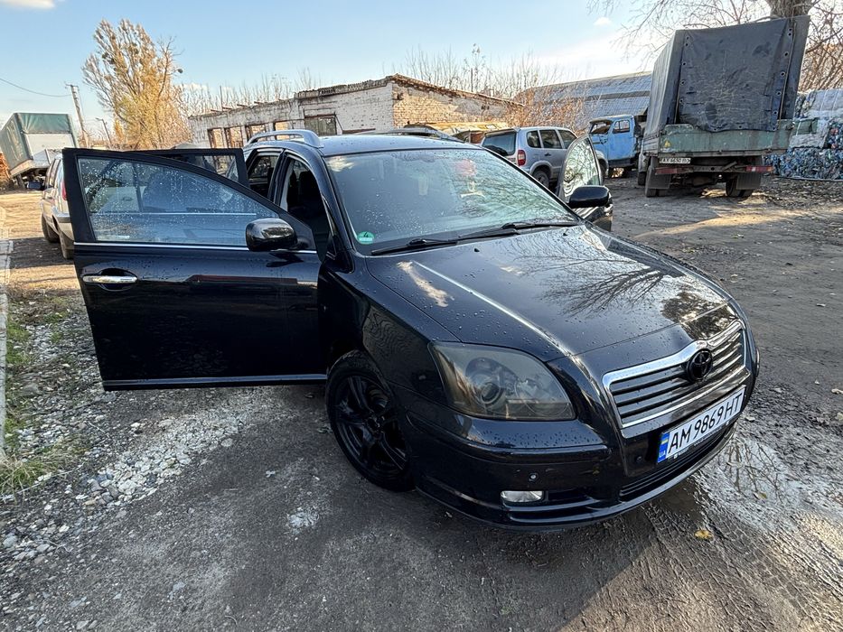 toyota avensis 2005