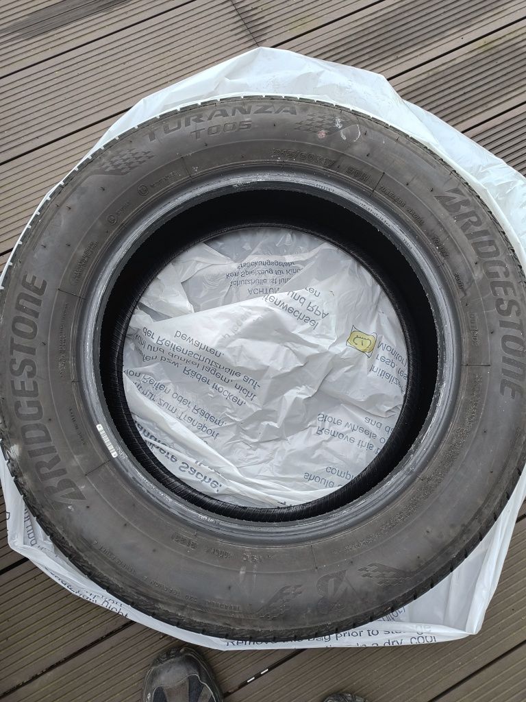 Opony Bridgestone Turanza 215/60 r17 letnie jak nowe