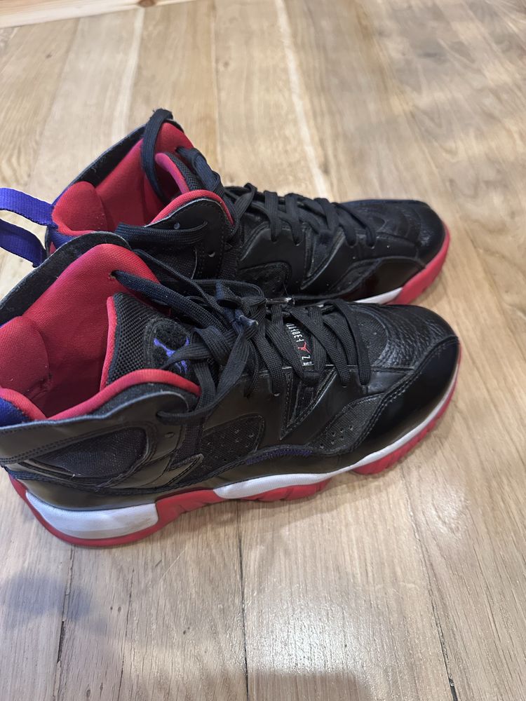 Nike Jordan two trey r. 40