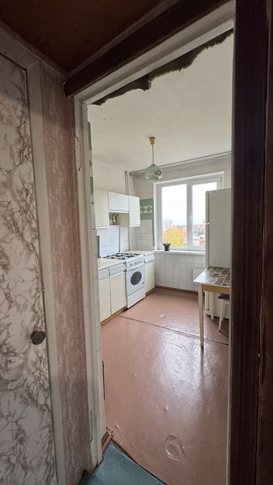 Продаж трикімнатної ПЗР