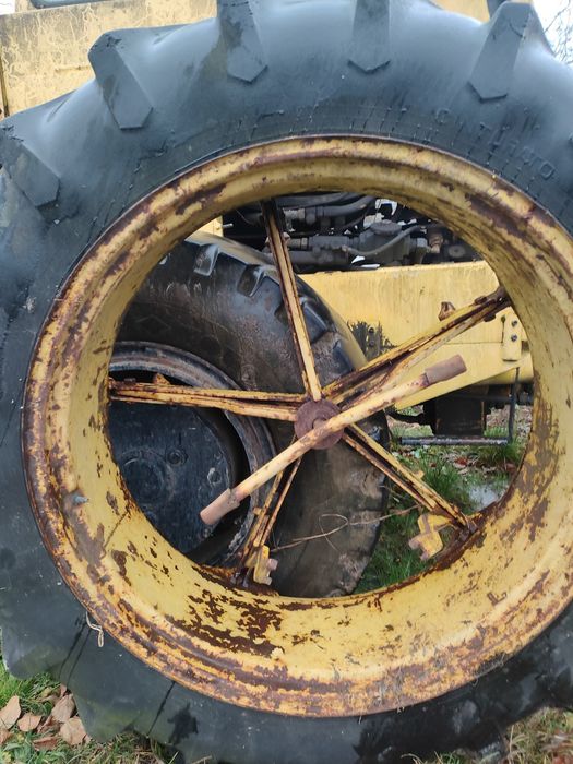 Koła bliźniacze John Deere