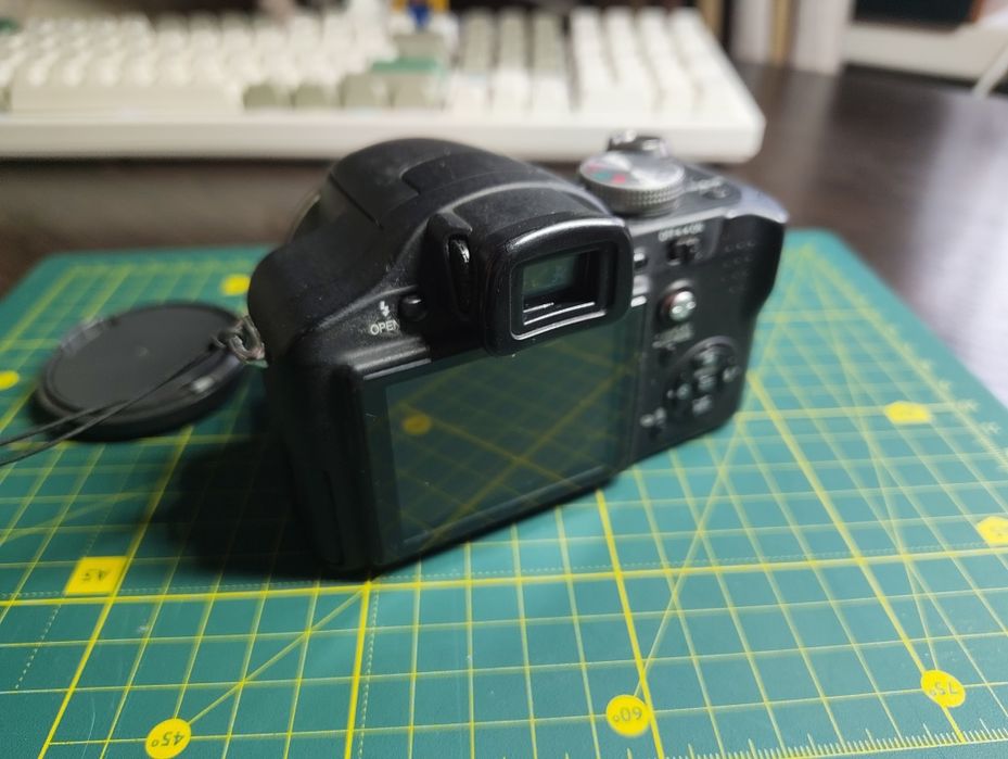 Фотоапарат Panasonic Lumix DMC-FZ8 на запчастини