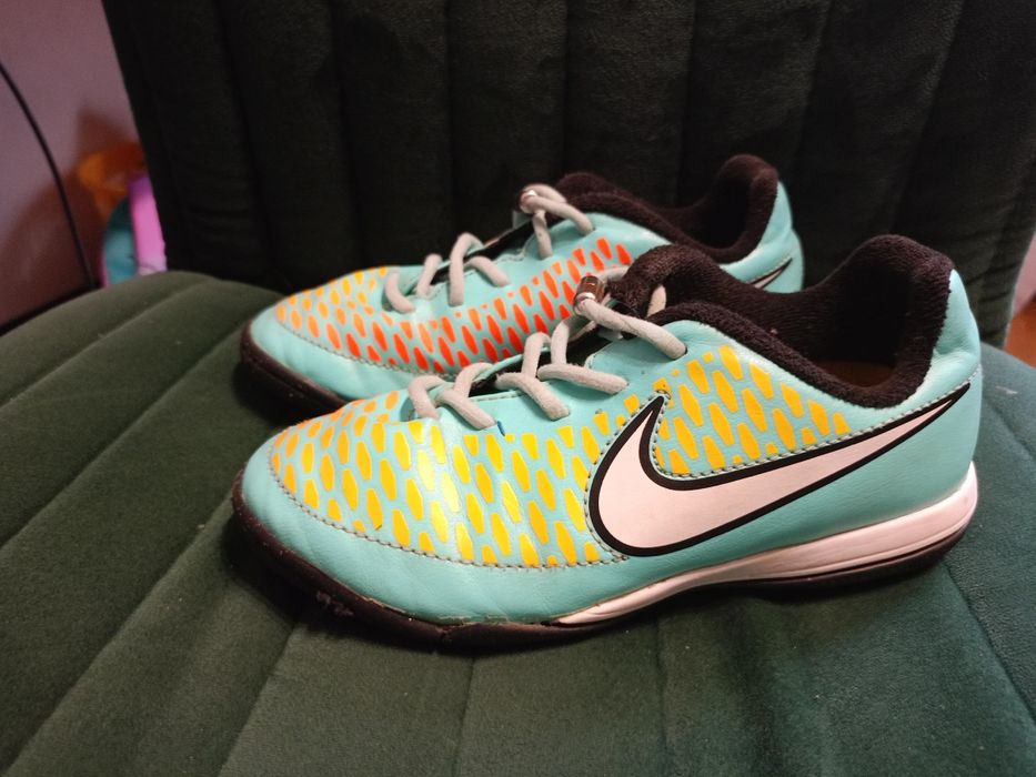 Nike halówki 31 eko skóra