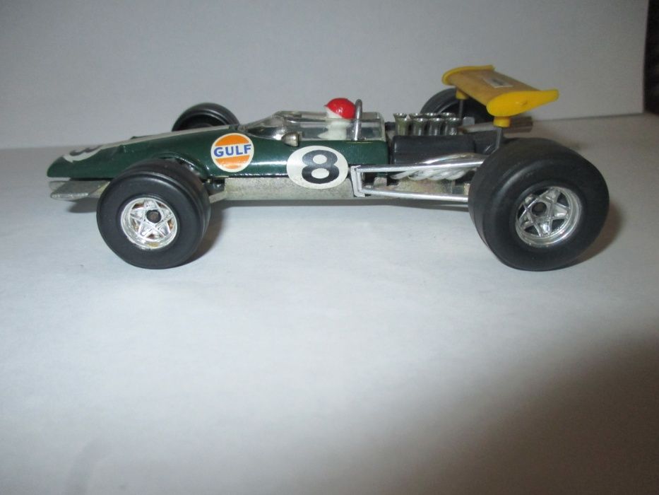 Miniatura 1/32 da Politoys Brabham F1