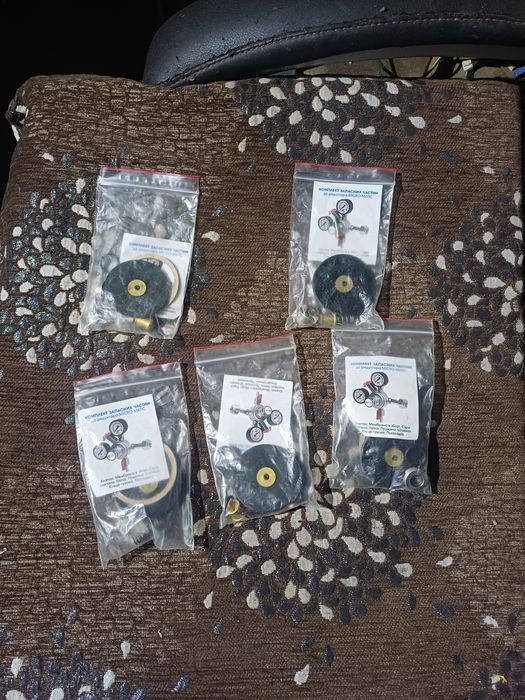 Шланги для перекачки углекислоты.