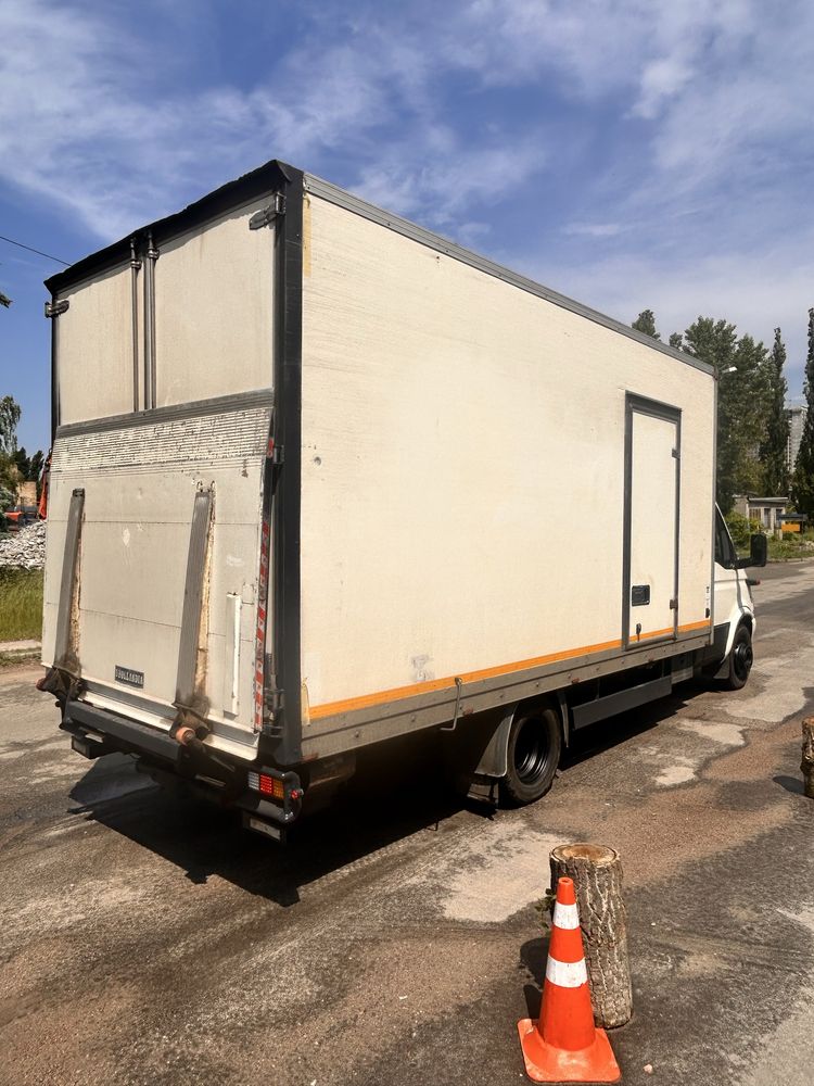 Авто з гідробортом Iveco 2003