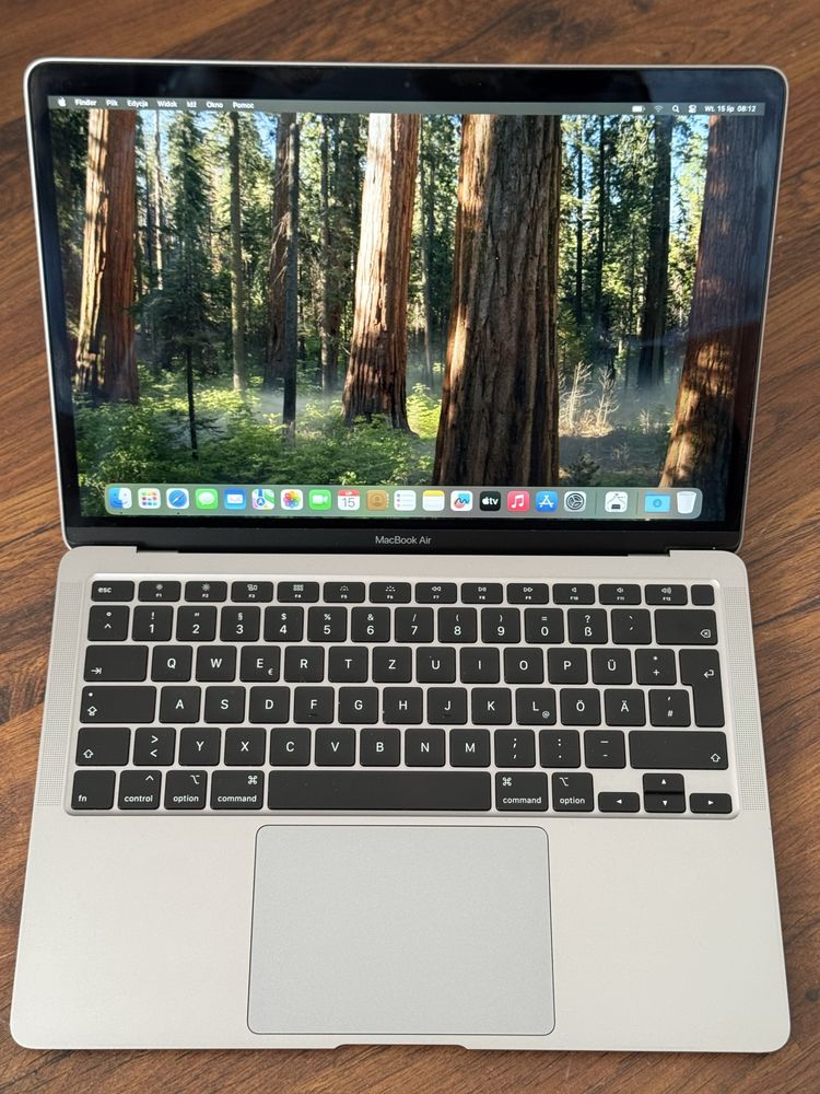 Macbook Air 2020r procesor i5,  8/512GB, bateria tylko 192 cykle