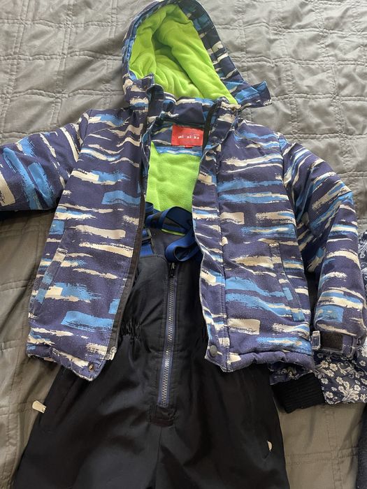 Зимова куртка з напівкомбенізоном хлопчику