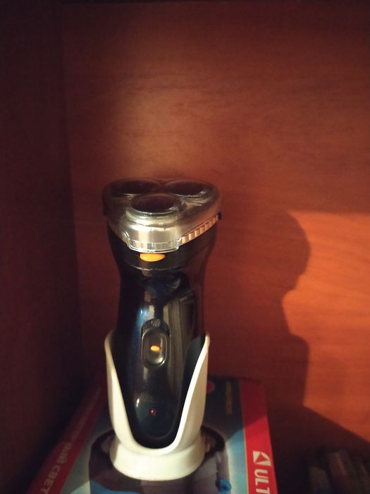 Бритва  Vitek  мужская