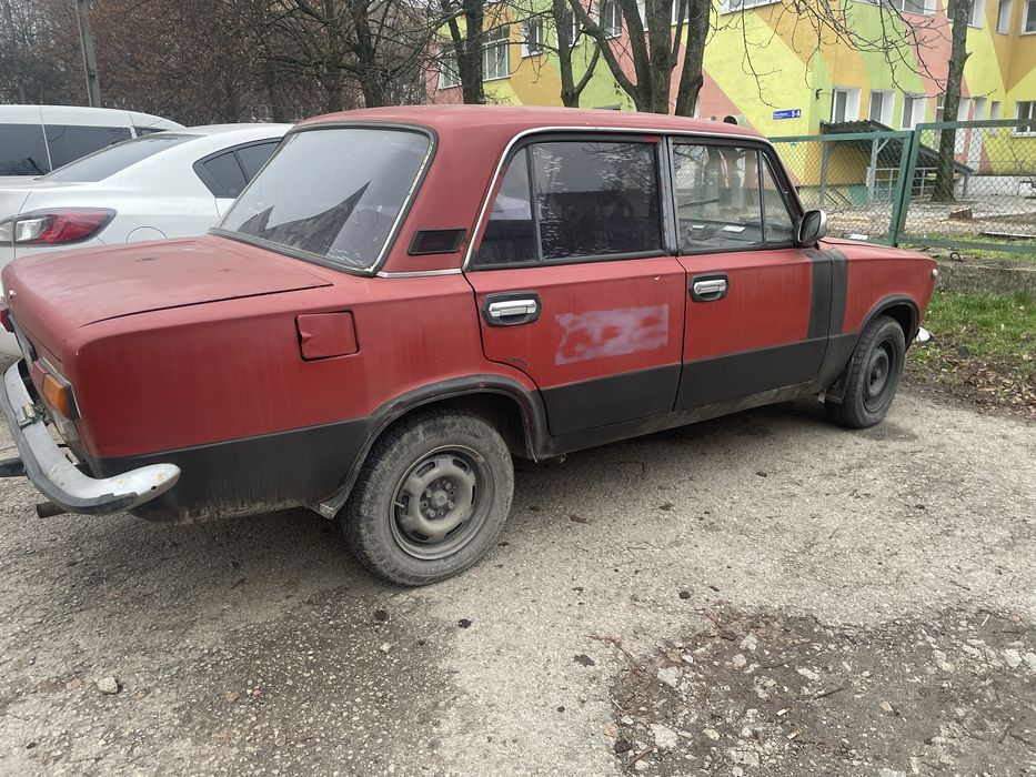 Продам ваз 21011