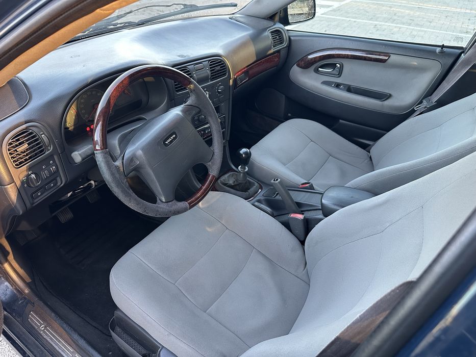 Volvo v40 1.8 GPL BRC 122CV Negociável