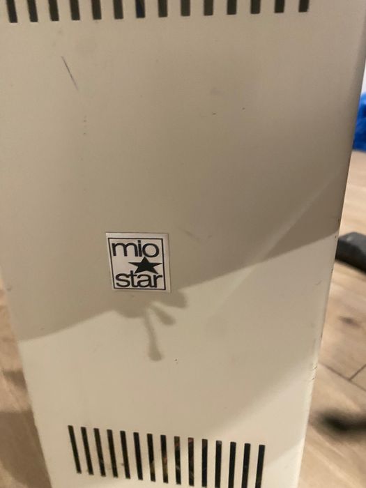 Grzejnik elektryczny 2000W sprawny dziala doskonale