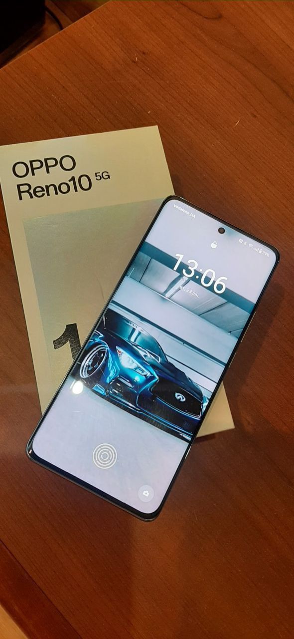 Смартфон  OPPO Reno 10 5G 8/256Gb Ice Blue почти НОВЫЙ