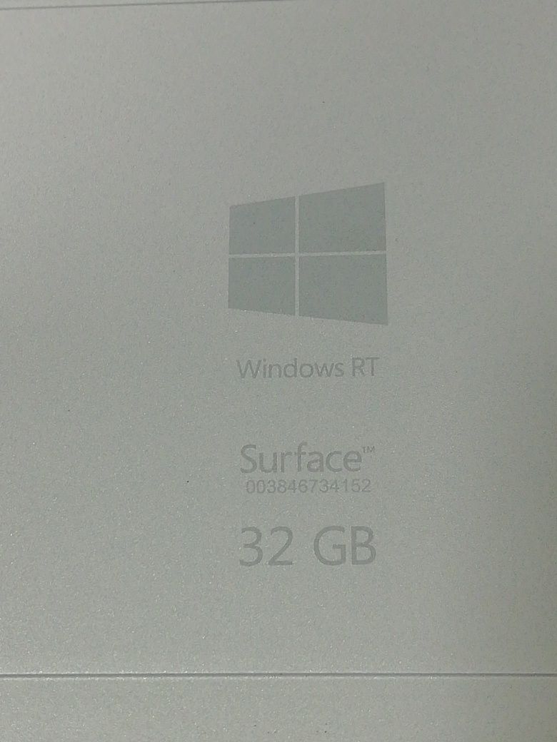 Microsoft Surface 2 (1572) /Ram 2gb/ssd 32gb.